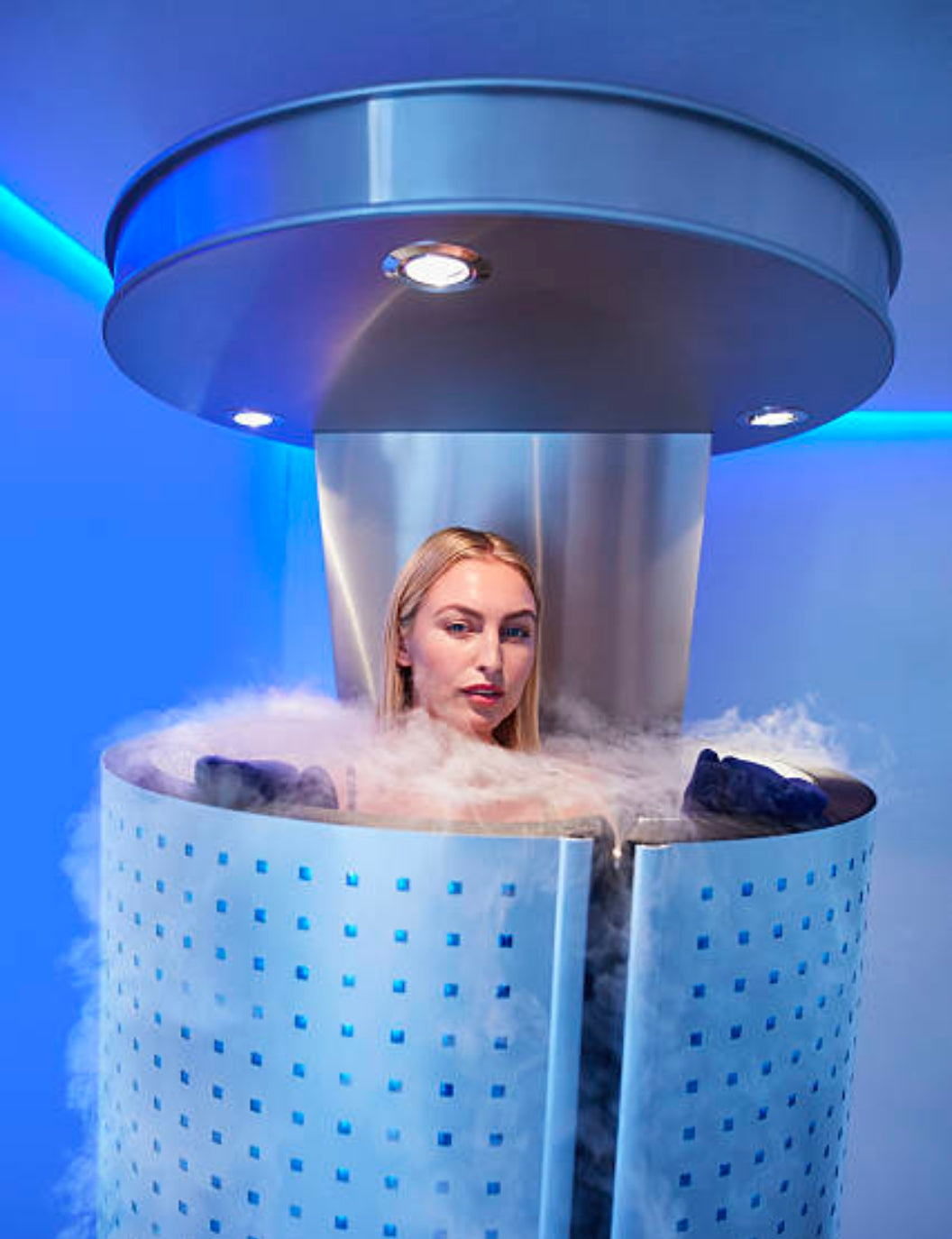 What are the benefits of the ice bath? -  Frozinitiativehealth -  blood circulation - temperature - wellness - relaxation - diseases -  physiotherapy - cryotherapy - immune system - improves - benefits 